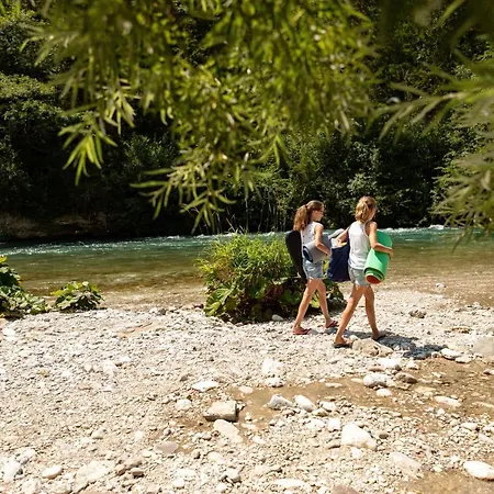 Kemping River Camping